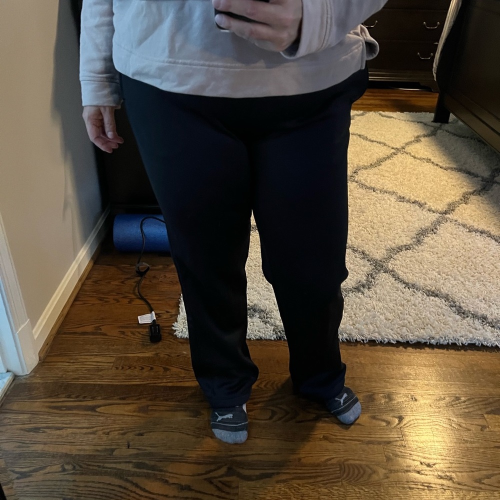 Under Armour women’s sweatpants